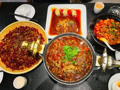-万重锦·人文川菜馆(骡马市店)