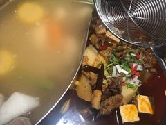 -左庭右院鲜牛肉火锅(浦江欢乐颂店)