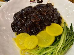 韩式炸酱面-喇喇排骨火锅·传统韩式脊骨汤(望京西园总店)