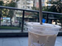 生椰拿铁-瑞幸咖啡(正中时代大厦店)