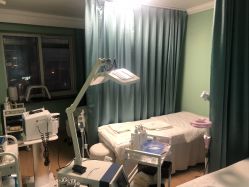 包房-E·plus 美肤中心