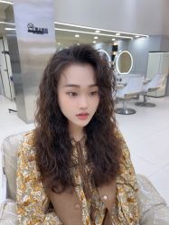 点击看大图 -十六番发型师事务所