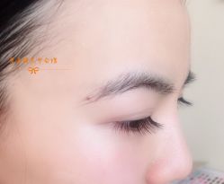 -爱美睫美甲会馆