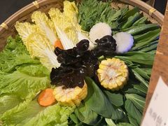 -尚尚仙·酸汤猪手·猪肚鸡火锅(华联万柳购物中心店)