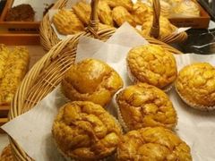 -皇冠幸福里动物奶油生日蛋糕(常青中路店)