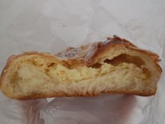 芝士布里欧修面包-巴黎贝甜(华堂新辰汇店)