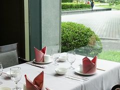 靠窗位-御花园·粤菜·海鲜火锅(中山公园店)