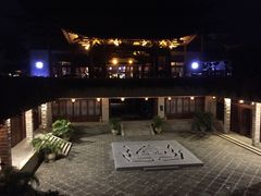 三亚亚龙湾华宇度假酒店(原三亚华宇皇冠假日酒)-三亚亚龙湾雅高美爵酒店