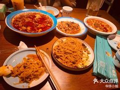 -川人百味(金安中央大街店)