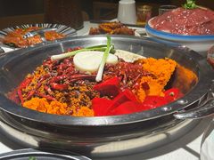 -茅草房·河畔园林火锅