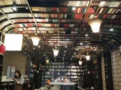 -钟书阁(松江泰晤士小镇店)