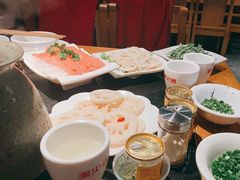 -潮火锅·麻辣牛肉火锅(观音桥方圆·LIVE店)