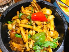 金不换三杯鸡-默加东南亚美食(大宁音乐广场店)