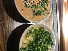 -老牌坊云南鱼豆花火锅(哈西万达店)