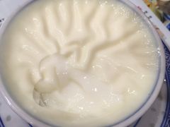 -广信牛奶甜品世家(台东店)