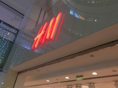 -H&M(鹏欣水游城店)