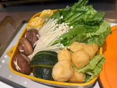 青菜拼盘-润园四季椰子鸡火锅(欢乐海岸店)