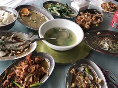 -红月湾海鲜饭店•沙滩海景(双月湾店)