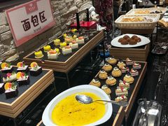 -安徽饭店·白鹭阁自助餐厅(梅山路店)