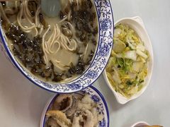-明呈黄鱼面馆(斜土路店)