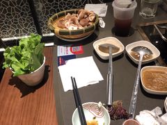 -捞王锅物料理(上海世茂广场店)