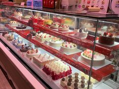 面包甜点陈列柜-巴黎贝甜(大宁国际商业广场店)