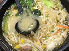 肥牛米线-灵芝妹子海鲜米线(香炉礁山姆店)
