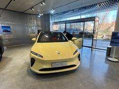 -蔚来中心(北京中关村店)