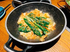 锅里的脆脆虾-吃饭皇帝大土家民族菜(正大广场店)