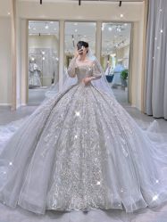 -南京宝娜嫁衣婚纱礼服馆(中央路店)