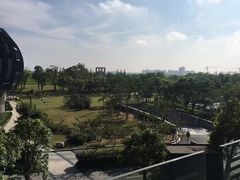 -上海滴水湖皇冠假日酒店