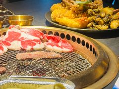 -铭牛烧肉·和牛海鲜自助(高新月牙湖店)
