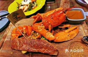 Garlic-Baked Boston Lobster with Snowflake Wagyu Steak