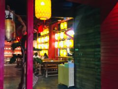 -隐樂門·活牛蛙火锅酒馆