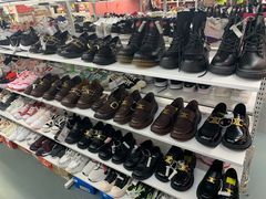 -唯品仓(东山锦轩·现代城店)