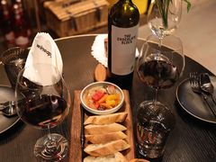 鸭肝慕斯/ 自制腌菜/ 烤法棍-wineapp葡萄酒餐吧(外滩金融中心店)