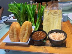 煎饼卷大葱（卷撒子）-煎饼卷大葱·非遗传承·潍坊菜(十笏园店)