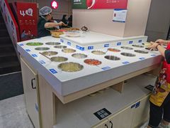 自助调料区-俭让佬妈现卤串串(温江总店)
