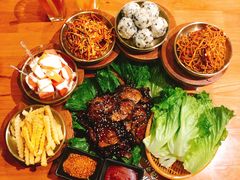 猪蹄套餐-肥肥虾庄·金牌油焖大虾(杨园滨江时代walk店)