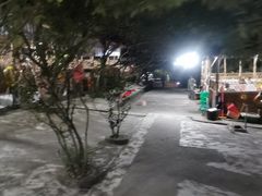 -满記土窑烧鷄波浪山莊