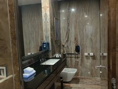 -广州天河希尔顿酒店