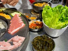 -哈哈碳都·牛肋条无限自助烤肉(台江万达店)