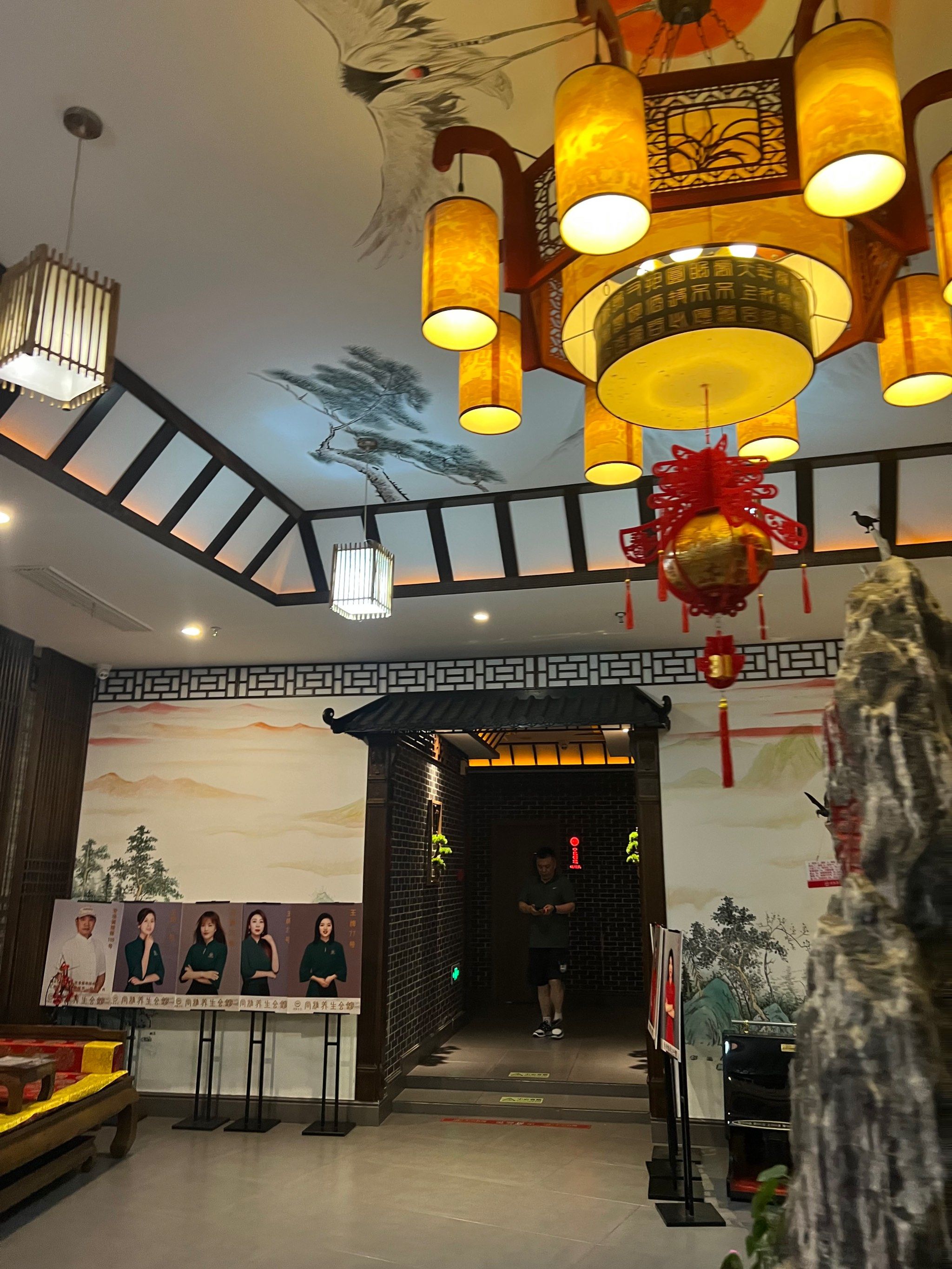 已经来了,这家店好多次了,他们大厅的环境