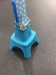 -威德钻石-克拉钻大本营(南京东路店)