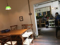 -猫爷的腔调·黔小馆(交大医学住宅区店)