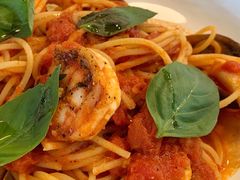 -ROAST coffee & eatery