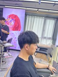 -藤野造型烫发染发