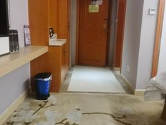 -维也纳酒店(华为广州研发中心罗冲围店)