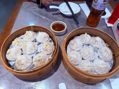 -莱莱小笼·乔艾