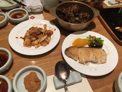 -萨拉伯尔水源素问店·韩国宫廷料理(人民路店)